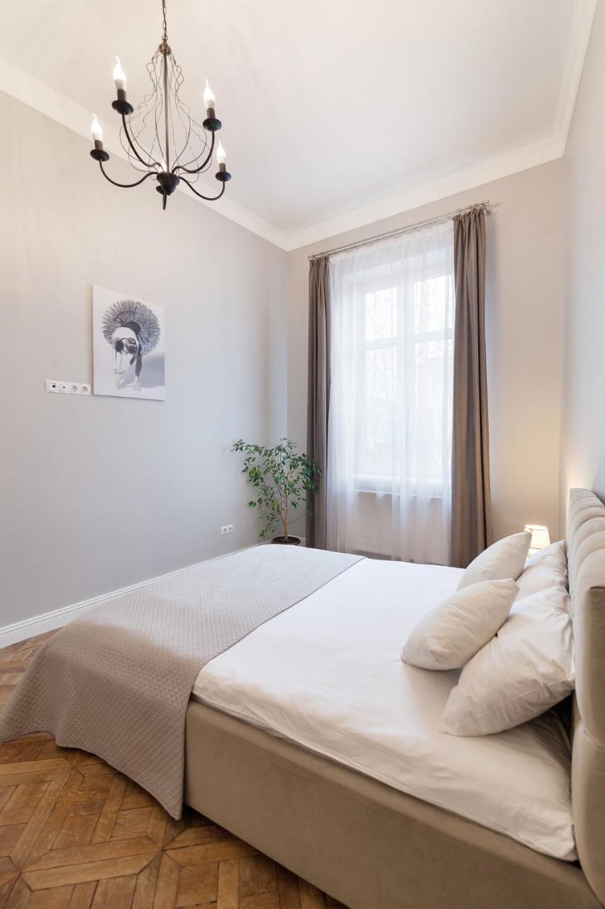 Chopin Apartment In The Center Of Lviv Ngoại thất bức ảnh